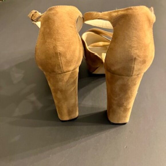 BCBGeneration platform chunky heel camel suede shoe Size 9 - Picture 6 of 7